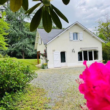 Gan L'Oree Des Roses, Hebergement De Vacances Avec Jardin Et Piscine מראה חיצוני תמונה